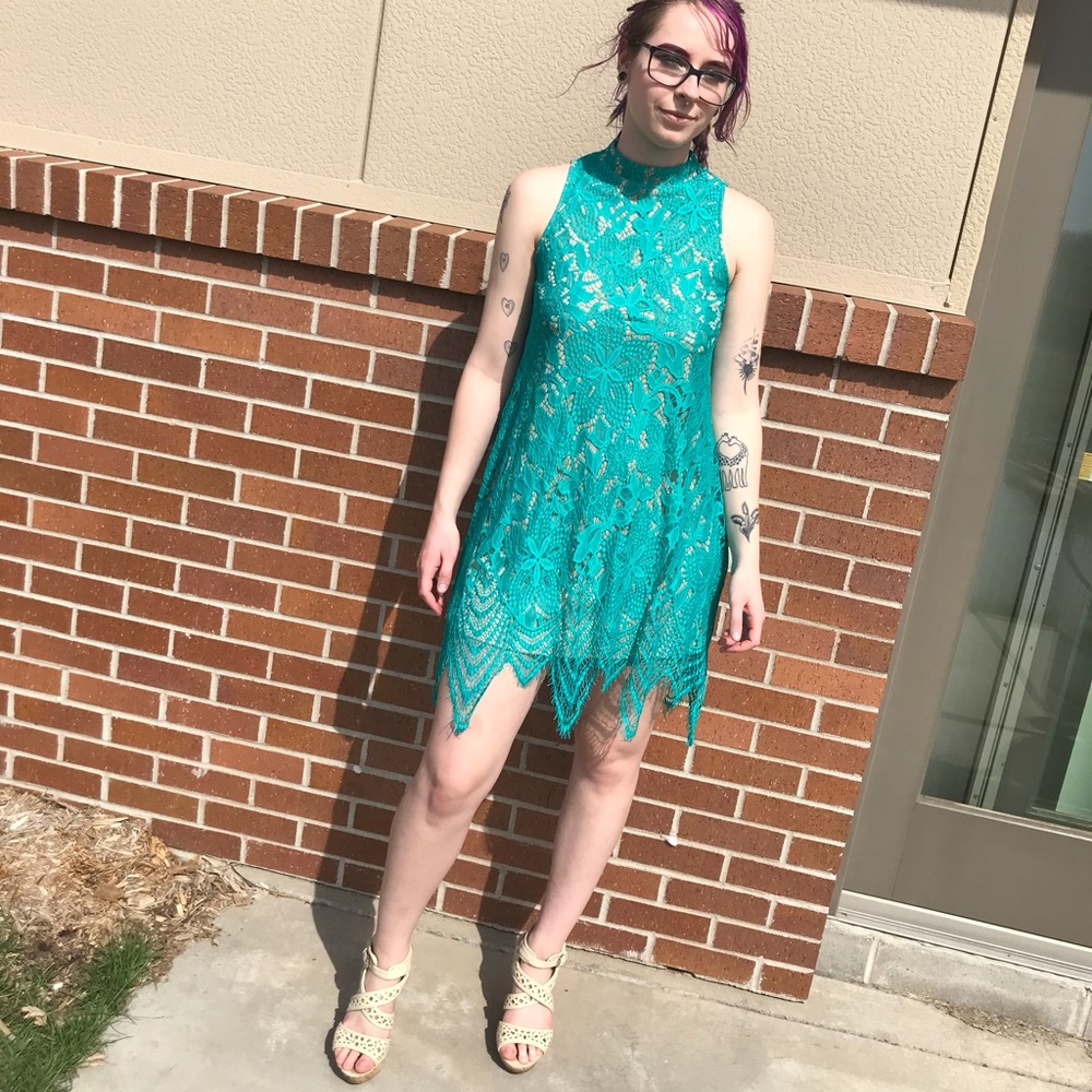 Gorgeous lace dress in new condition!